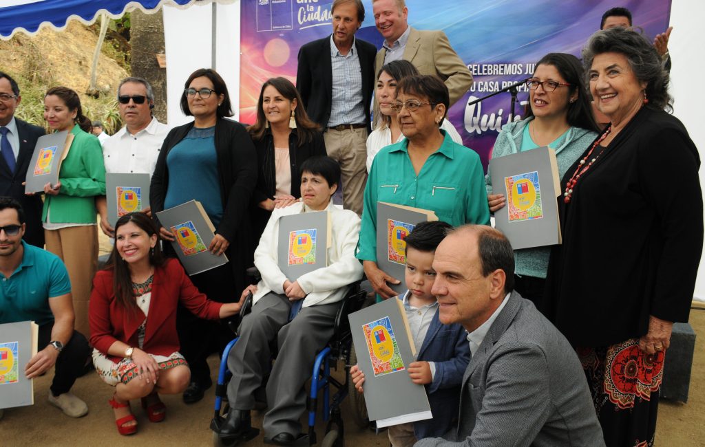 Imagen principal: 165 familias viñamarinas fueron beneficiadas con subsidio para sectores medios