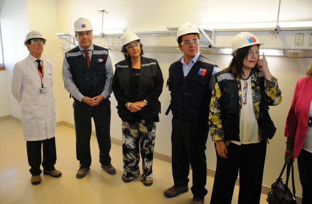 Imagen principal: Entrega parcial de obras del Hospital Gustavo Fricke destacó alcaldesa Virginia Reginato