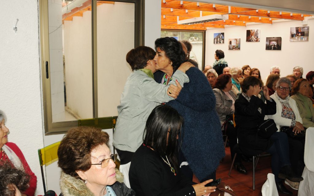 Imagen principal: Función de Casa de encuentro del SENAMA en Viña del Mar fue valorado por alcaldesa Virginia Reginato