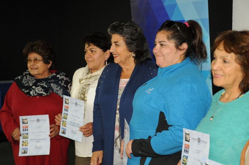 Exitosa participación de vecinos de Viña del Mar en talleres sociales gratuitos impartidos por el municipio