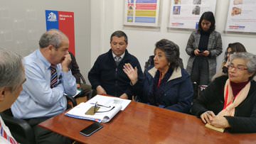 Subsecretario de Redes Asistenciales compromete concretar financiamiento para construcción de SAR de Miraflores