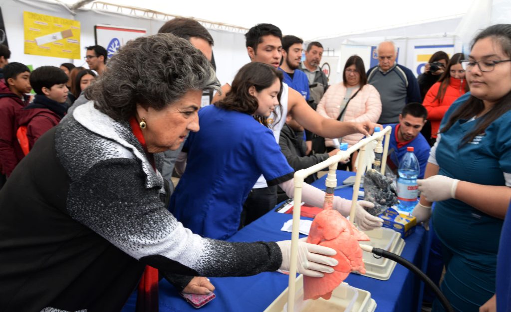 Imagen principal: Con feria cultural de la salud Viña del Mar se sumó a la conmemoración del Día Mundial sin tabaco