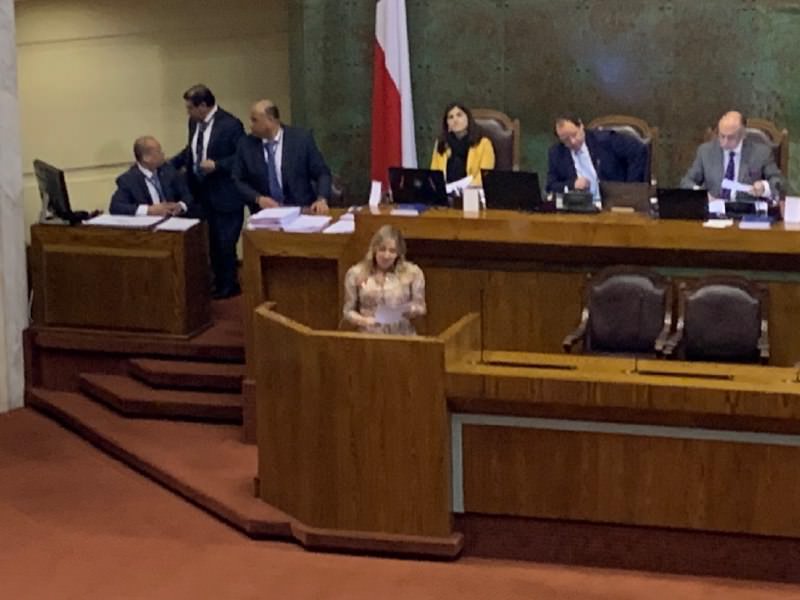 Cámara de Diputados homenajeó a Club Everton con presencia de alcaldesa Virginia Reginato