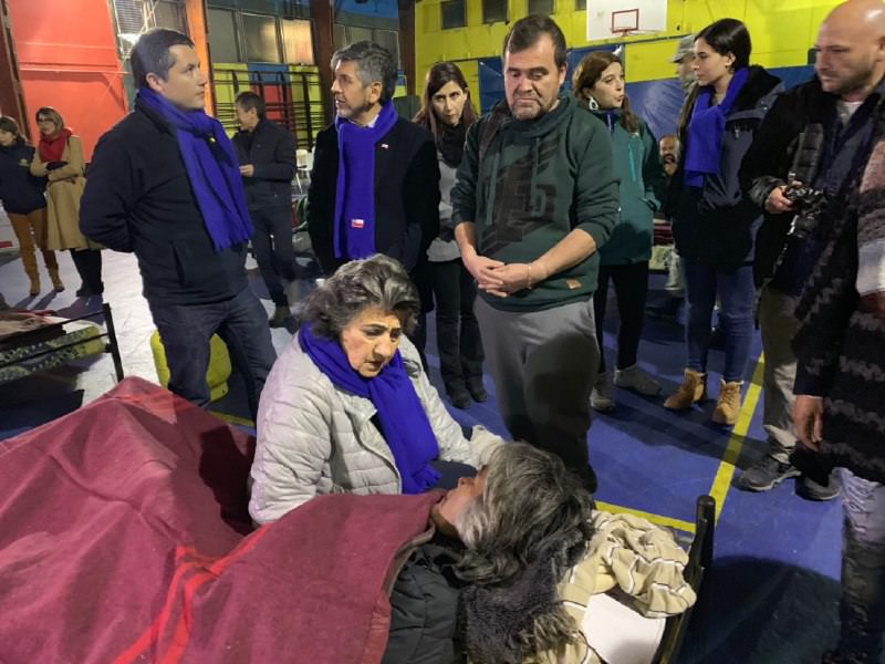 Refugio Código Azul se habilitó en gimnasio del Liceo Bicentenario de Viña del Mar