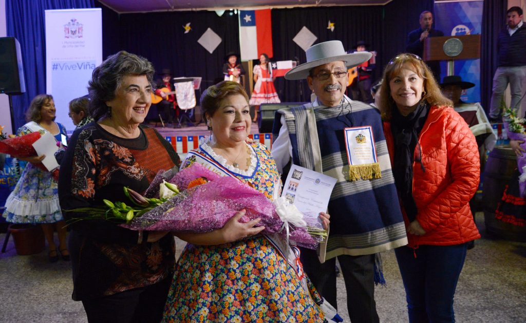 Imagen principal: Viña del Mar eligió a sus representantes para el Campeonato provincial de cueca del Adulto Mayor