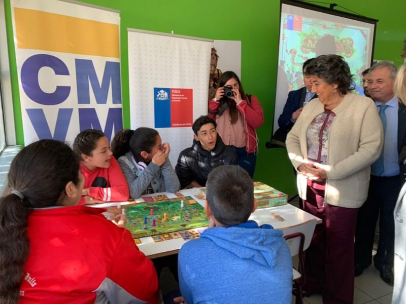 Escolares viñamarinos aprenden a ahorrar gracias a programa de educación financiera de FOSIS