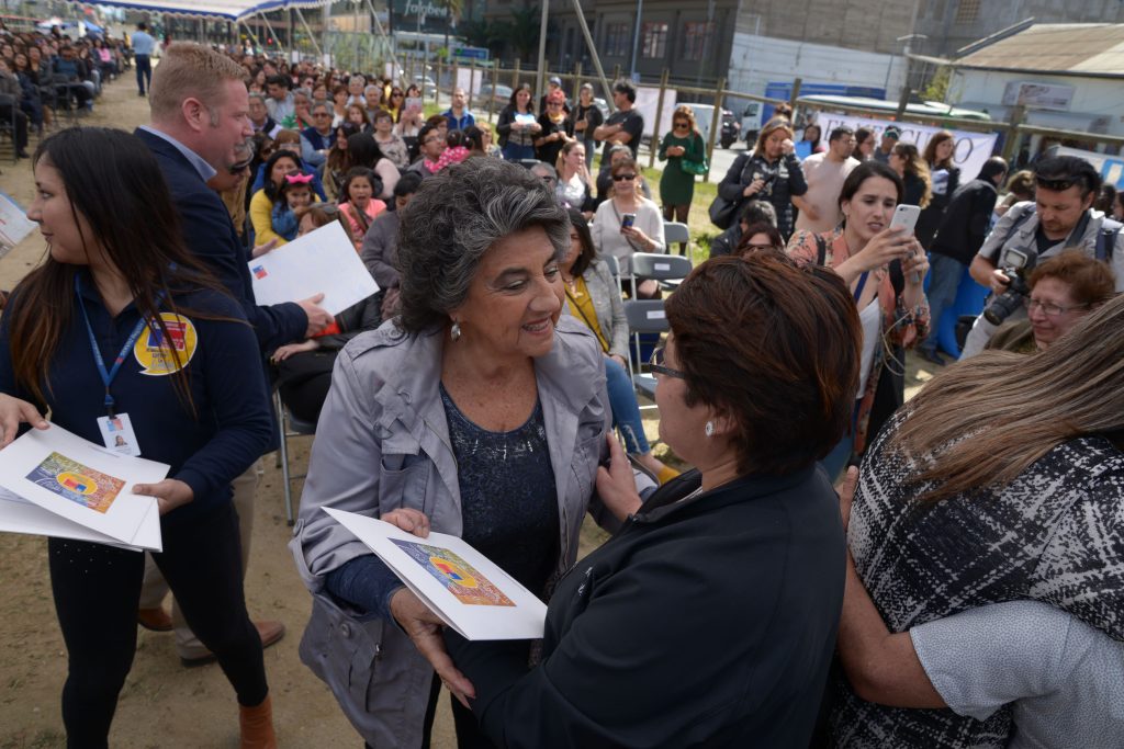 Imagen principal: 131 familias de viña del mar fueron beneficiadas con subsidios habitacionales entregados por el MINVU