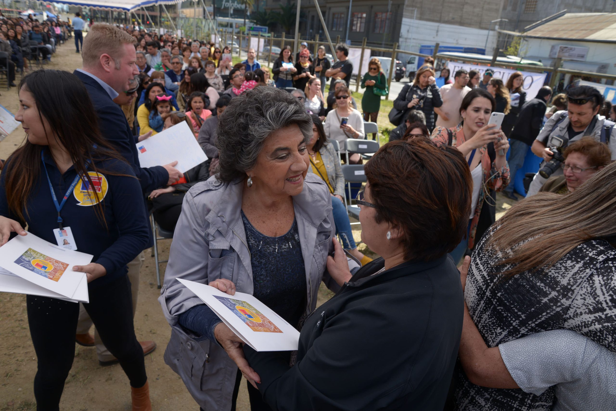 131 familias de viña del mar fueron beneficiadas con subsidios habitacionales entregados por el MINVU