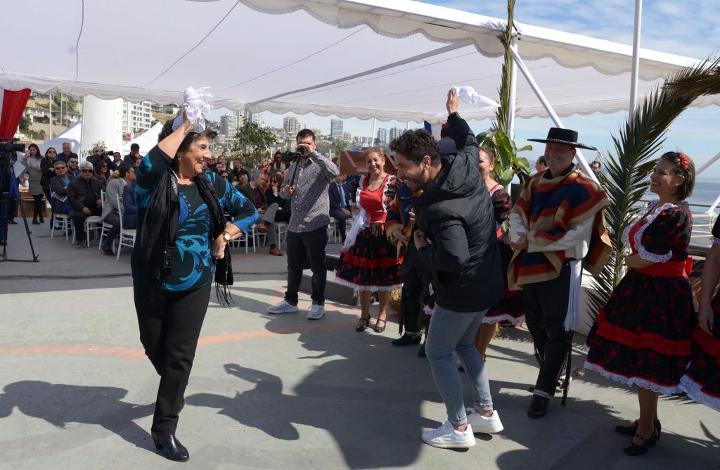 Imagen de la noticia: ¡Bienvenido  Mes de la Patria!, programa oficial Fiestas Patrias