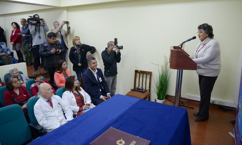 300 viñamarinas podrán hacerse mamografías gratuitas gracias a convenio entre municipio y hospital clínico