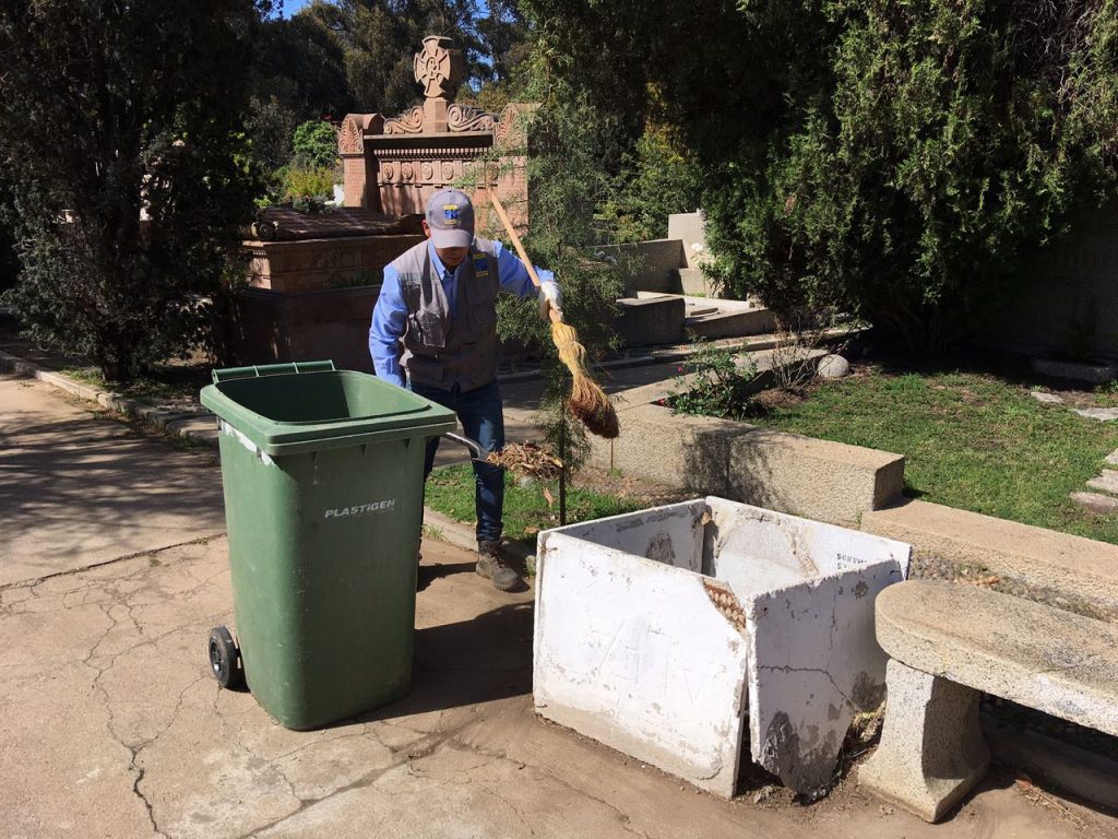 Imagen principal: Cementerio Santa Inés funcionará normalmente este 1 de noviembre