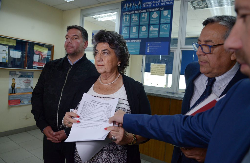 Imagen principal: Alcaldesa Virginia Reginato presenta querella por vandalismo y millonarios daños registrados en Viña del Mar