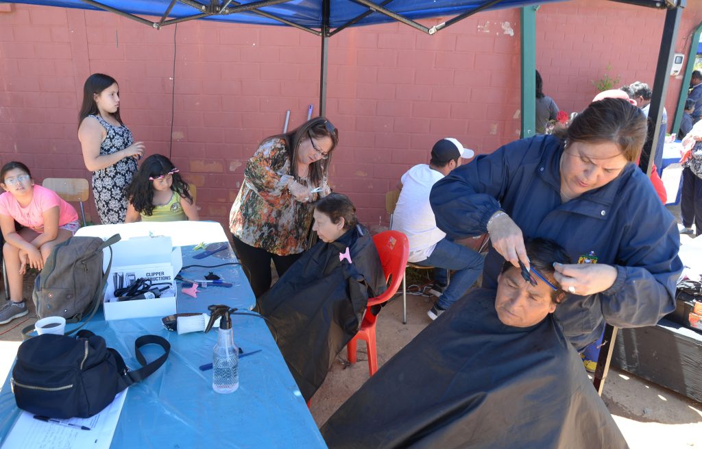 Imagen principal: Municipio de Viña del Mar entregó apoyo social y contención a vecinos de Las Palmas Chilenas de Forestal Alto