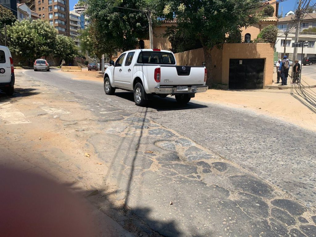 Imagen principal: Municipio de Viña del Mar mejorará circuito vial de calle Traslaviña y Etchevers Alto