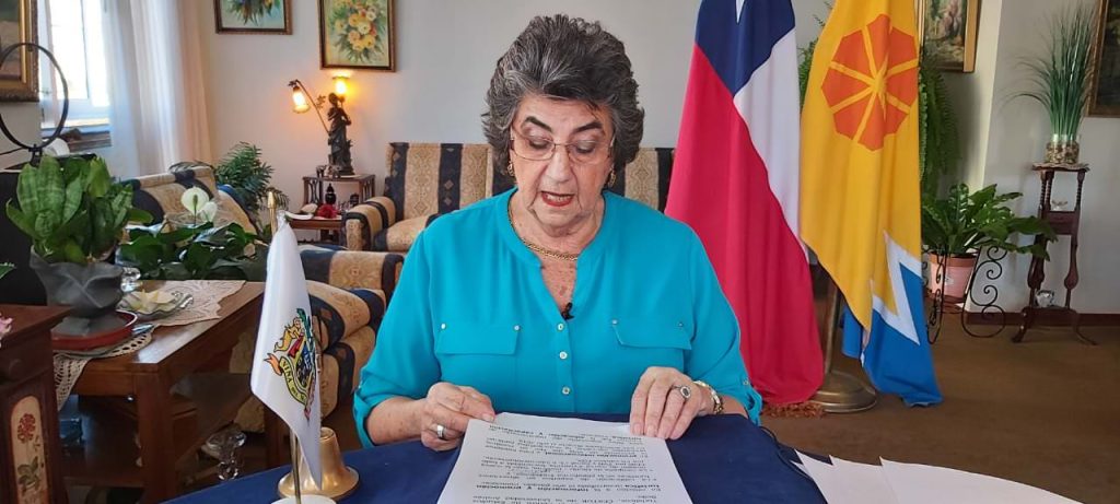 Imagen principal: Con homenaje a los trabajadores de la salud, alcaldesa Virginia Reginato entregó Cuenta Pública 2019 vía streaming