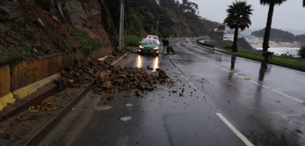 Imagen principal: Viña del Mar resiste de buena manera nuevo sistema frontal