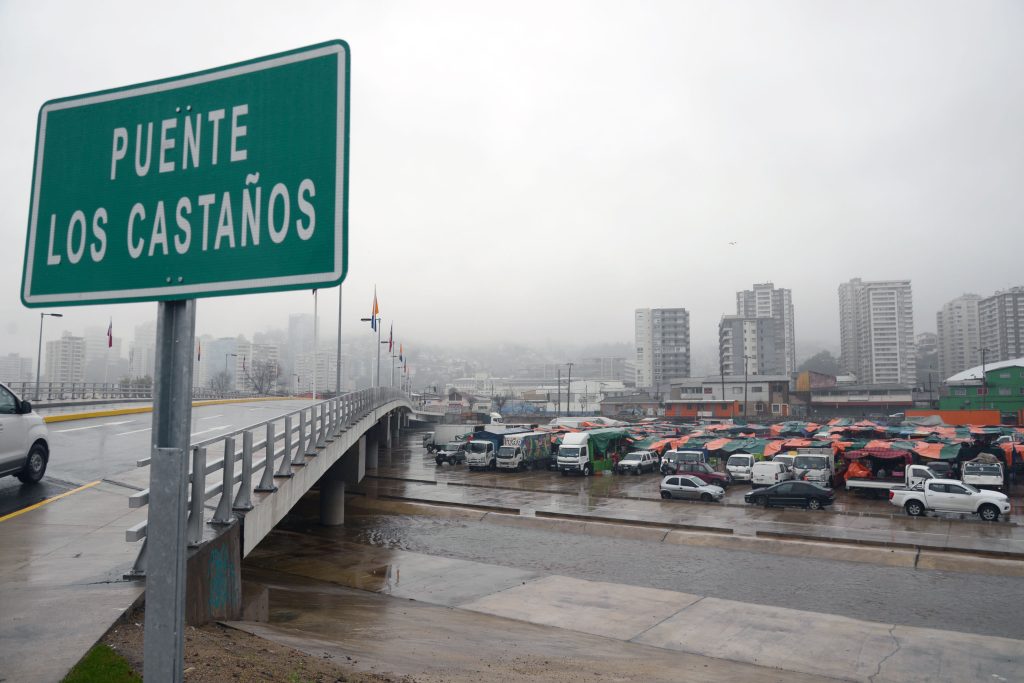 Imagen principal: Locatarios y clientes de feria Marga Marga se manifestaron felices con retorno a histórica ubicación