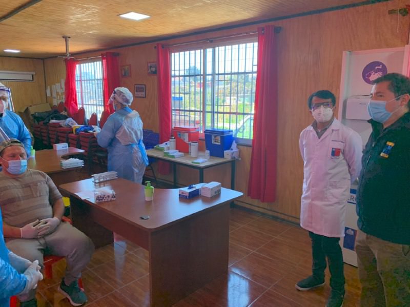 Área de salud de la Corporación Municipal de Viña del Mar inició toma de exámenes PCR en ferias libres