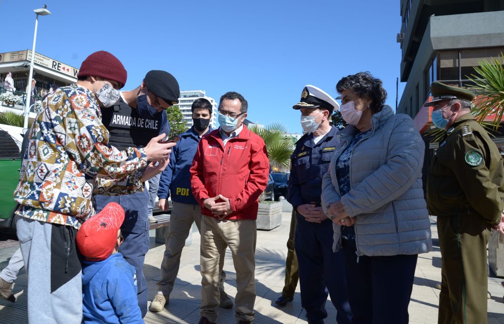 Imagen principal: Autoridades regionales intensifican fiscalización de permisos de movilidad previo a Fiestas Patrias en comunas en cuarentena