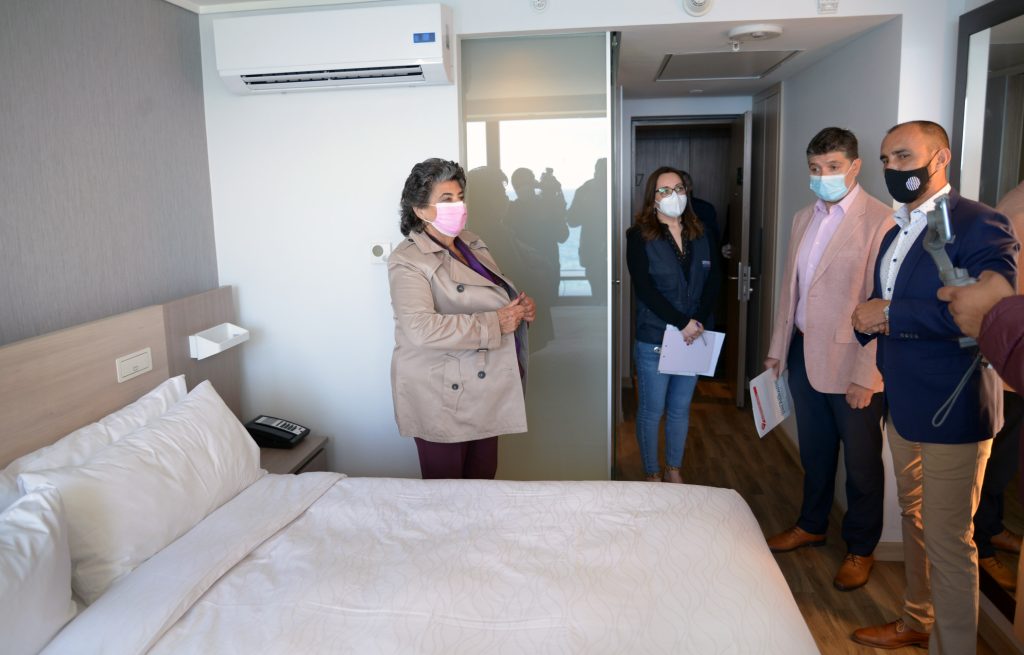 Imagen principal: Autoridades verificaron protocolos de seguridad en alojamientos turísticos