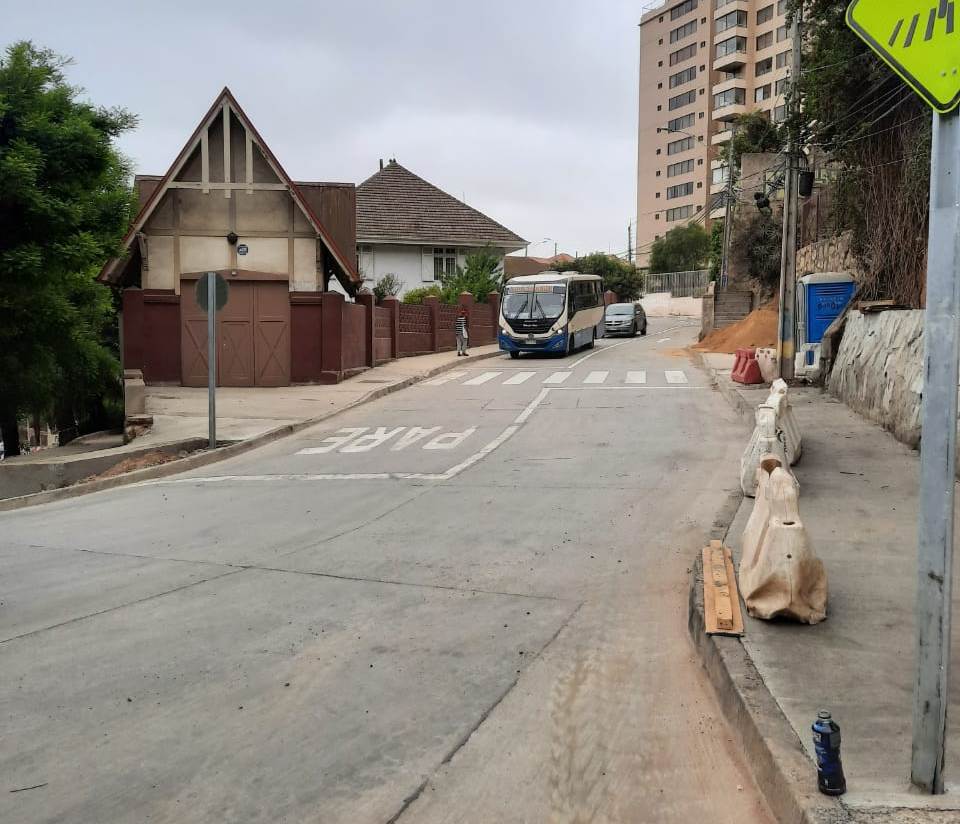 Entregan al tránsito vehicular pavimentación de circuito vial de Traslaviña, Oriental y Etchevers