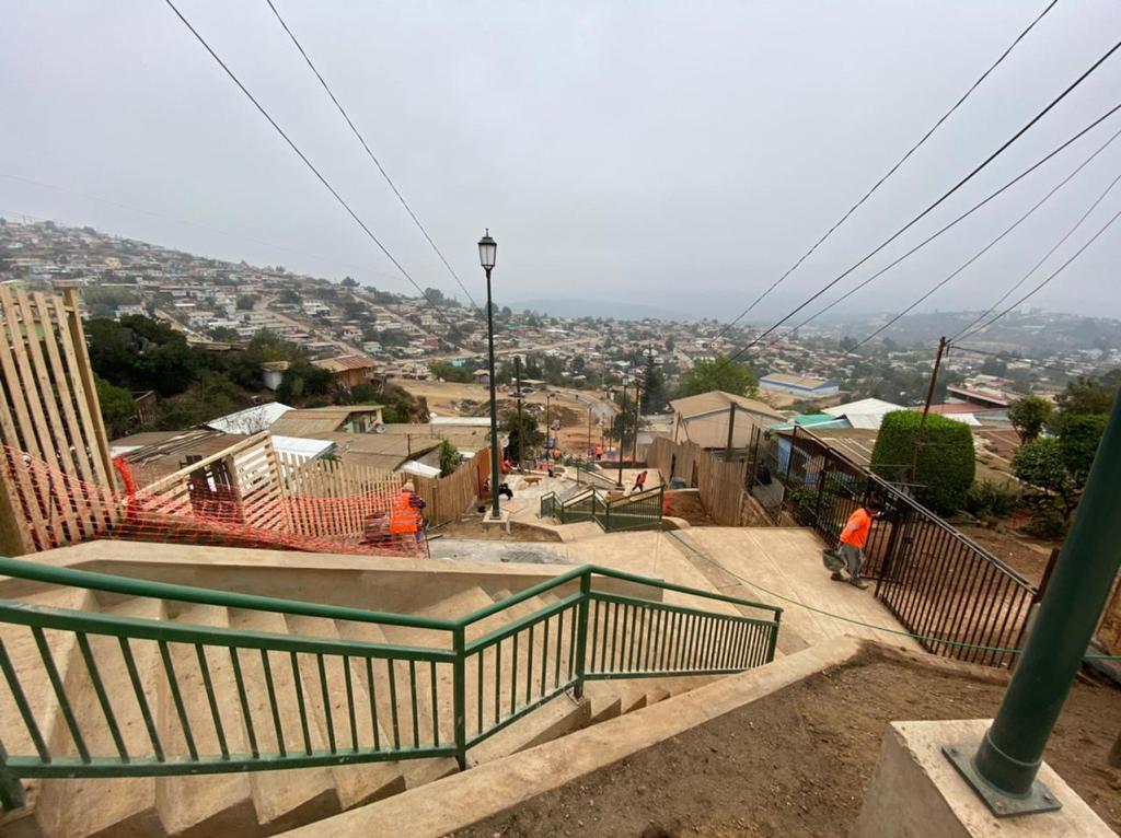 Finaliza construcción de emblemática escalera Huasco en campamento Manuel Bustos