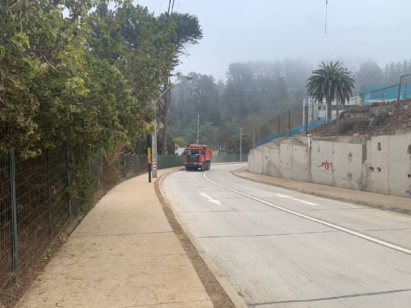Municipio de Viña del Mar reabrió calle Manuel Bulnes en Reñaca al tránsito vehicular