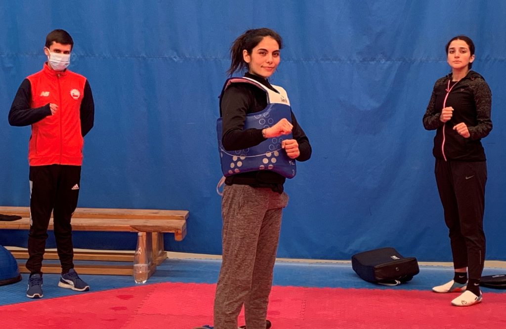 Imagen principal: Con el sueño de la medalla olímpica, taekwondista viñamarina viaja a olimpiadas de Tokio