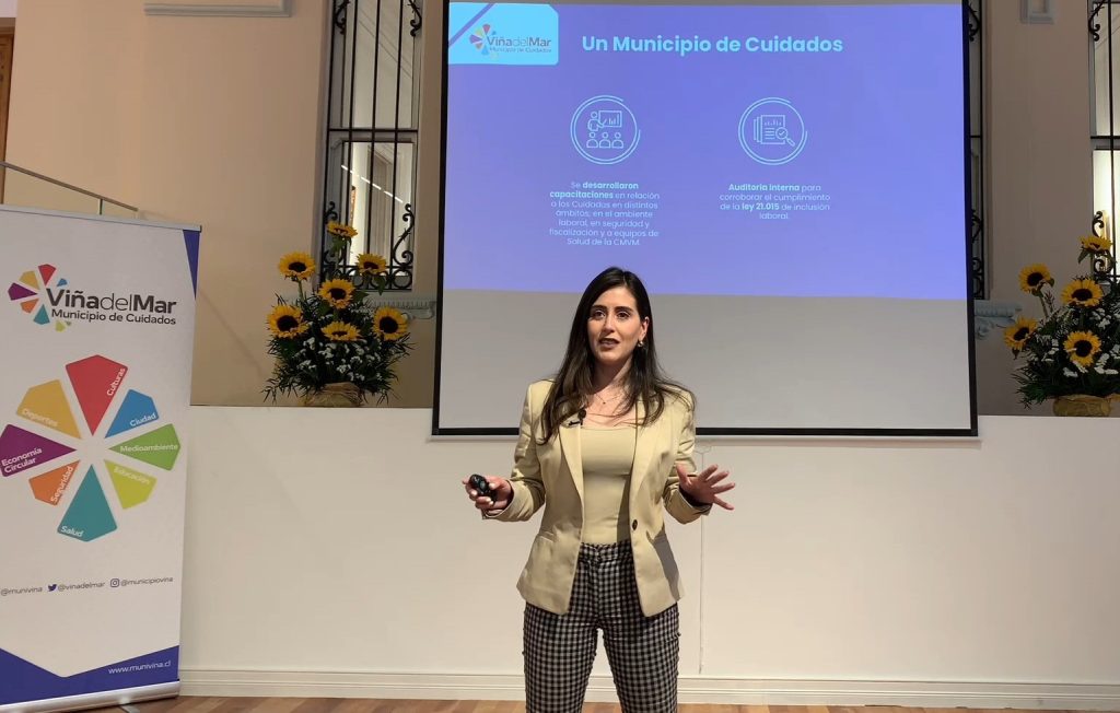 Imagen principal: Alcaldesa Ripamonti da cuenta pública e informa cumplimiento 100% del plan de los 100 primeros días