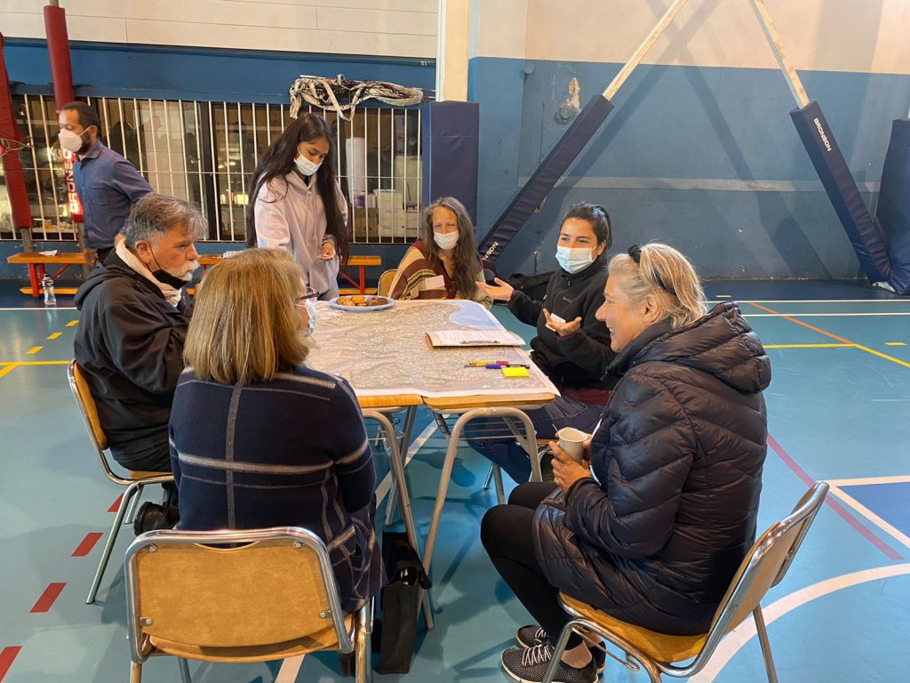 Imagen principal: Vecinos de Recreo participan en el diseño del primer barrio digital de Chile