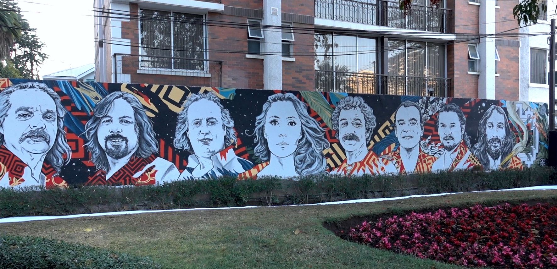 Mural en reconocimiento de Los Jaivas en entrada a Quinta Vergara