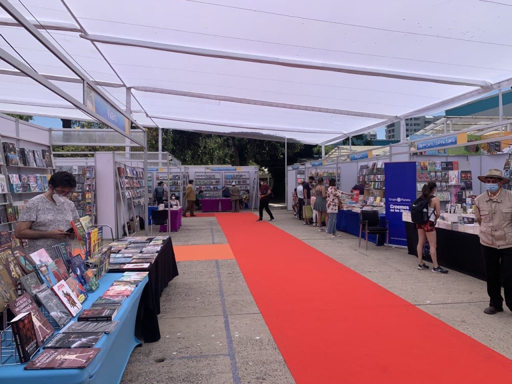 Imagen principal: Feria Internacional del Libro de Viña del Mar celebra sus 40 años de manera presencial y gratuita