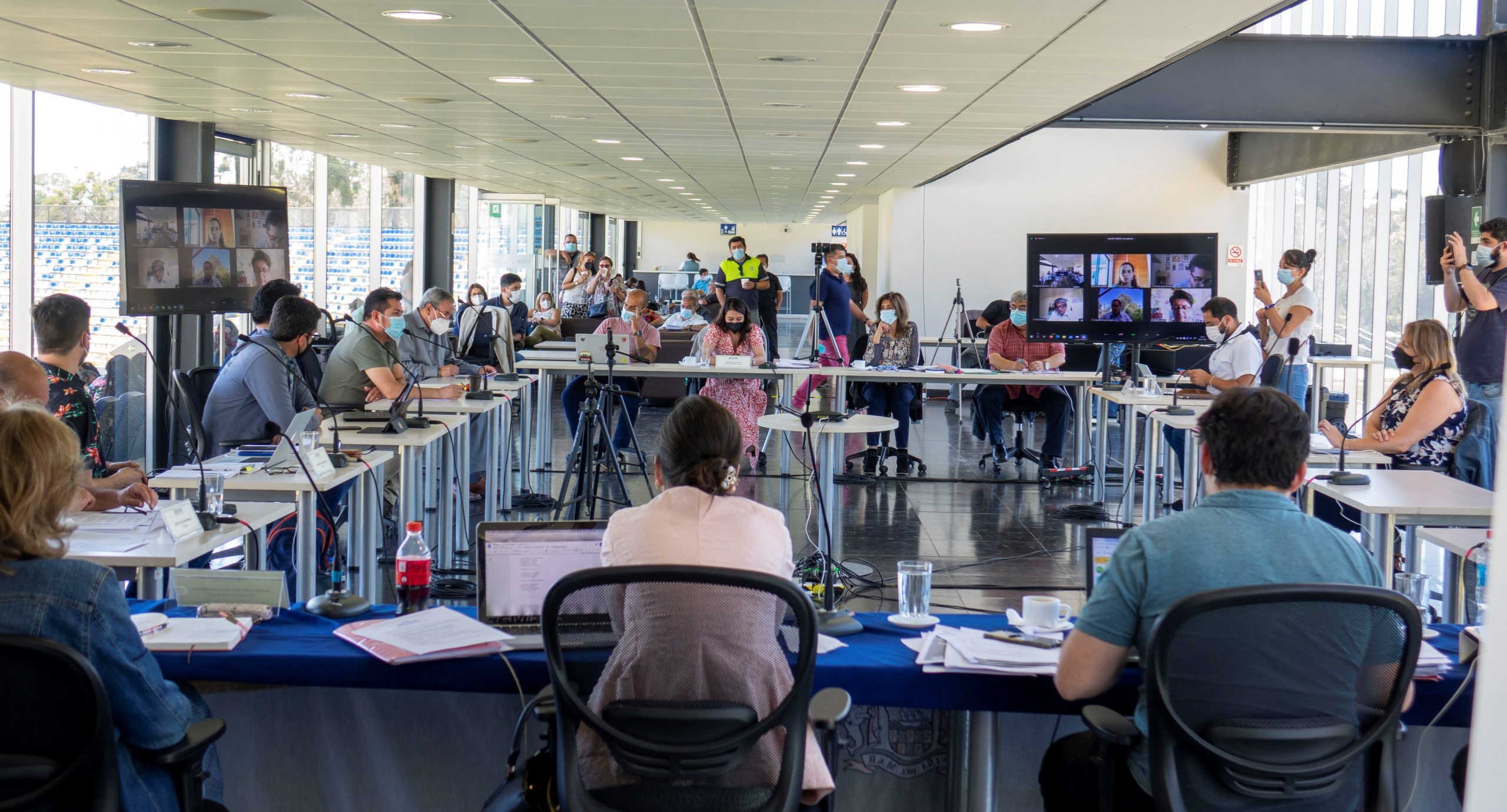 Imagen de la noticia Alcaldesa Ripamonti concreta acuerdo con el Concejo para paliar deuda de Corporación Municipal