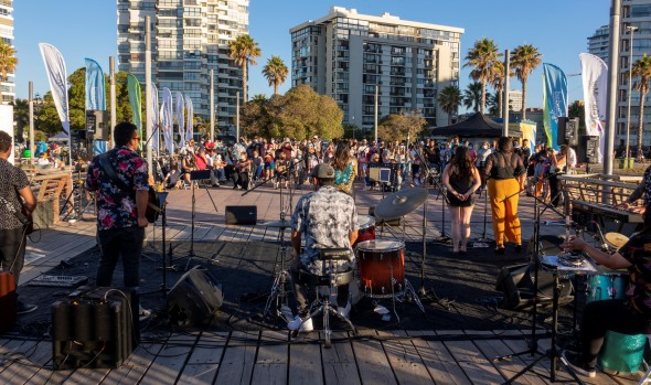 Imagen de la noticia Conciertos itinerantes de verano recorren con gran éxito los barrios de Viña del Mar