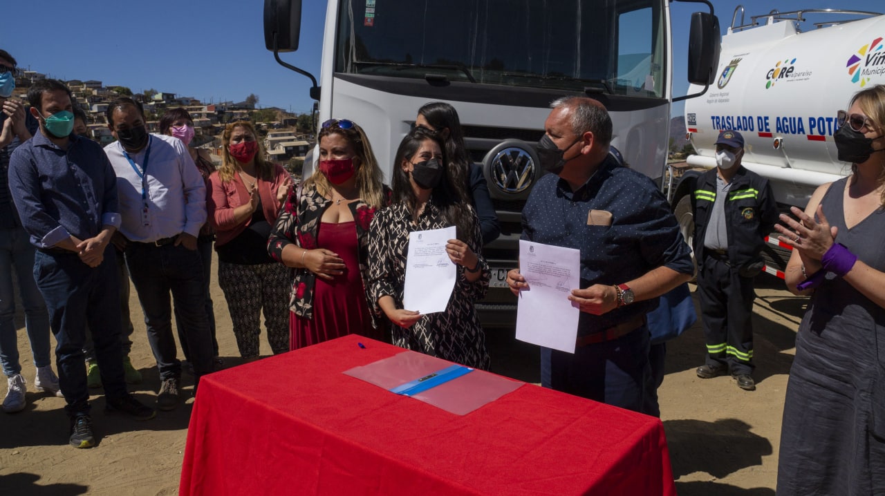 Municipalidad de Viña tiene nuevos camiones aljibe para mejorar el abastecimiento de agua potable en la comuna
