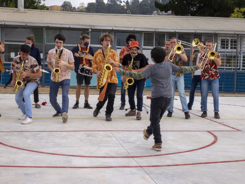 Planteles educativos municipales de Viña del Mar inician clases presenciales acogiendo a más de 13 mil estudiantes