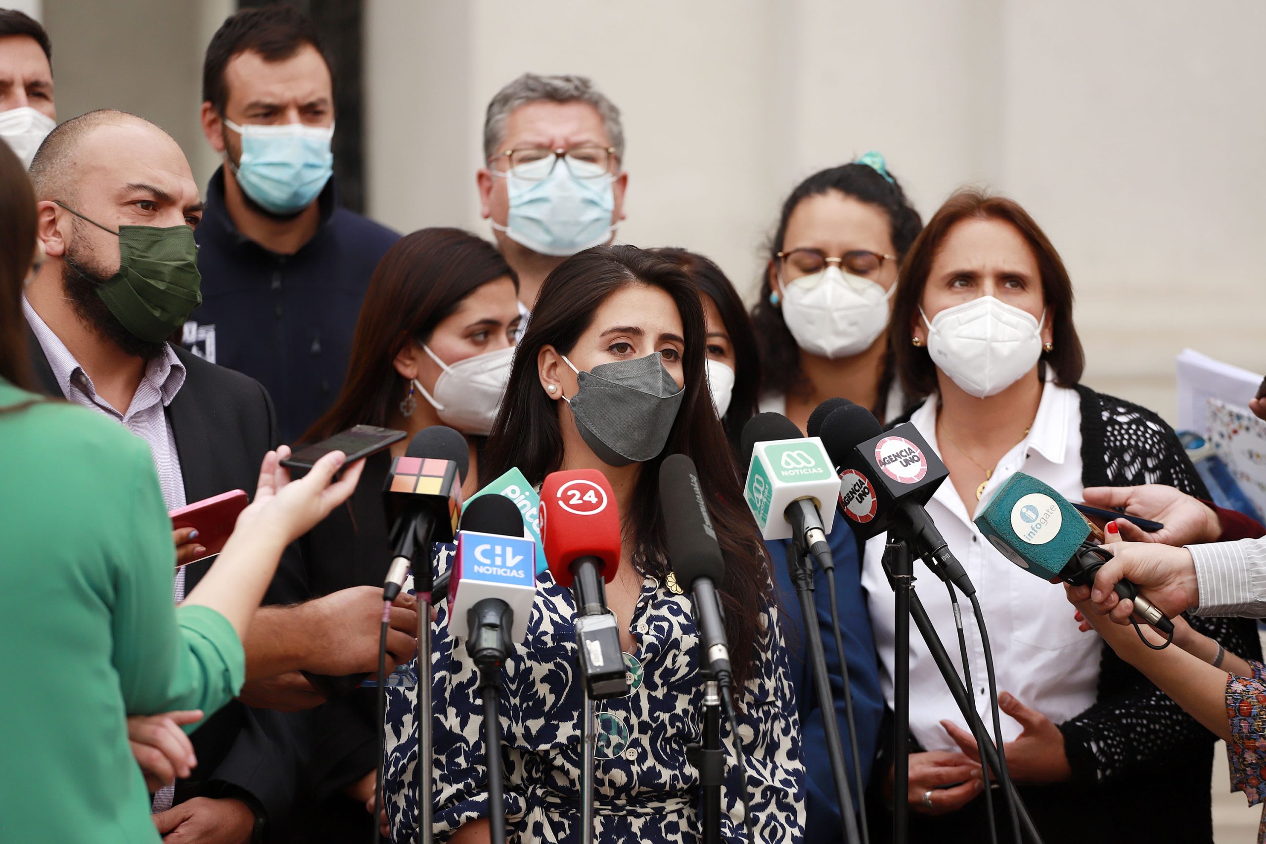 REUNION_DE_MINISTRA_DEL_INTERIOR_Y_ALCALDES_EN_PALACIO_DE_LA_MONEDA