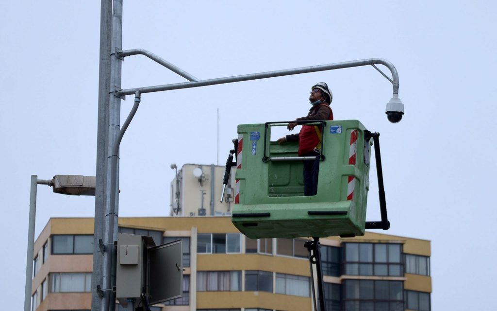 Imagen principal: Avanza instalación de nuevas cámaras de televigilancia en Viña del Mar