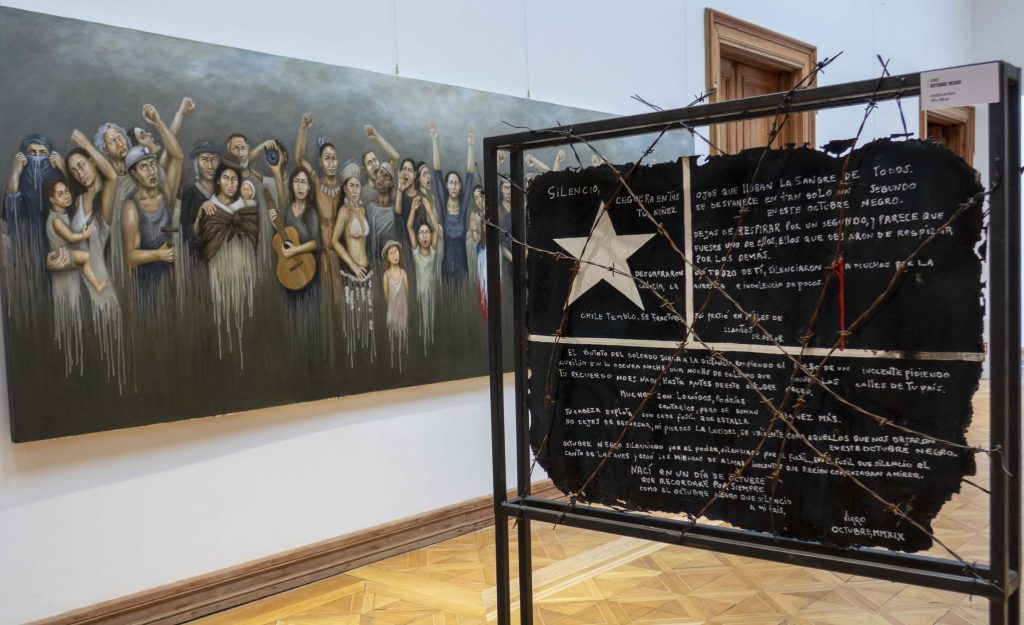 Imagen principal: Muestra gráfica sobre el estallido social se presenta en el Museo Palacio Vergara