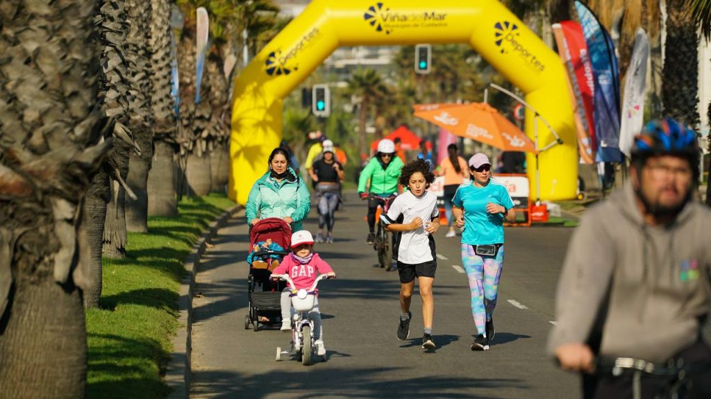 Imagen principal: Ciclorecreovía se estrenó en Viña del Mar con más de 3 mil asistentes