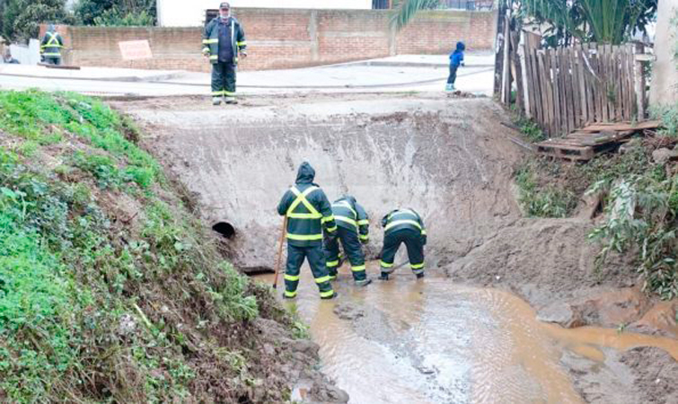 Equipos municipales han brindado oportuna atención a emergencias generadas por sistema frontal