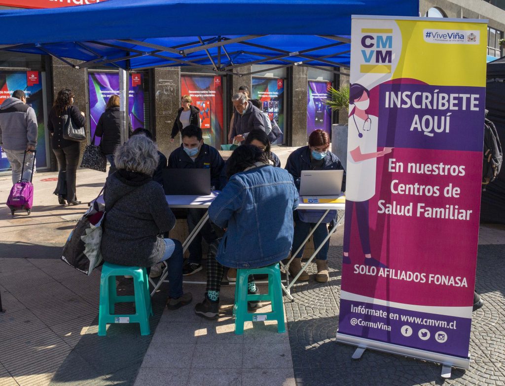 Imagen principal: Dirección de Salud pone en marcha masivo proceso de inscripción en la red de atención primaria de Viña del Mar