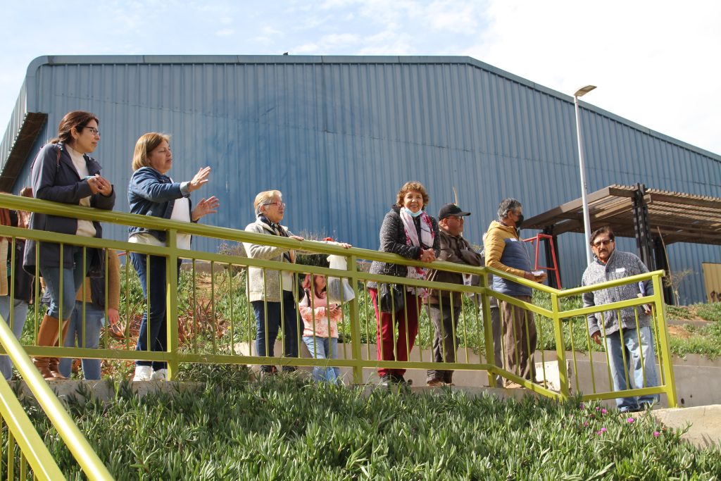 Imagen principal: Quiero mi Barrio: Vecinas y vecinos de Reñaca Alto comparten aprendizajes con el programa