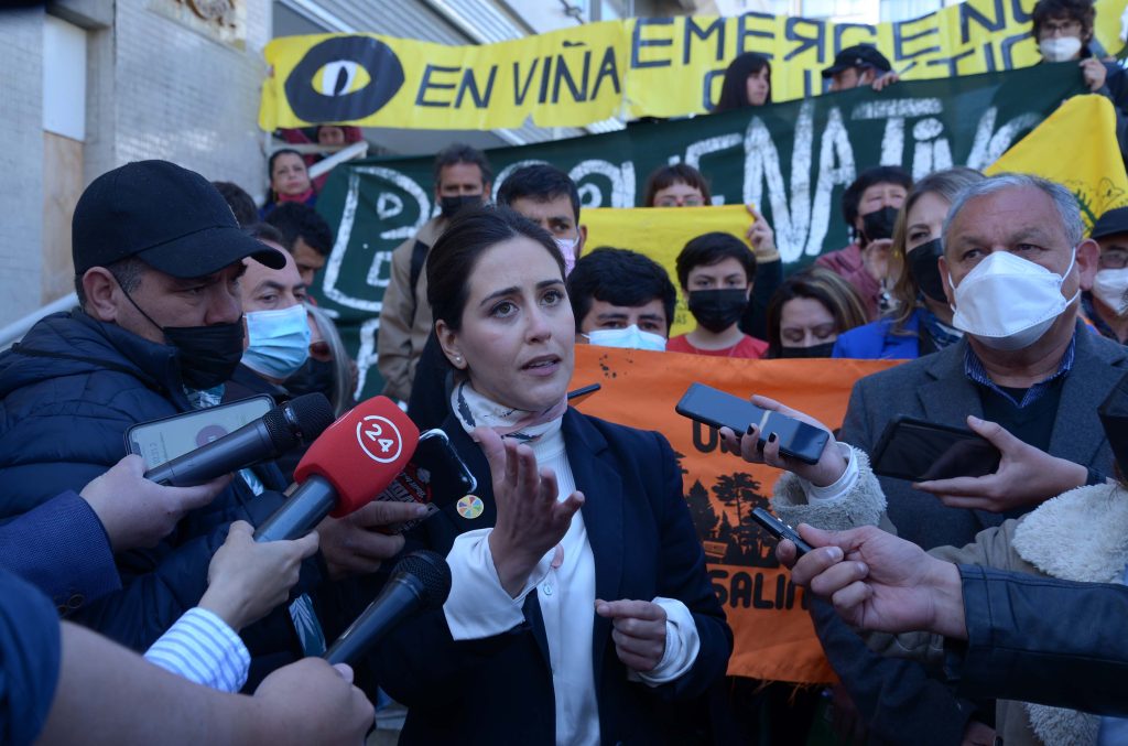 Imagen principal: Alcaldesa Ripamonti llama al Presidente Boric a aplicar tratado de Escazú en votación del Consejo de Ministro sobre la construcción en Las Salinas