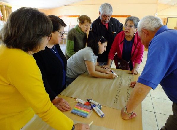 Personas mayores de Gómez Carreño valoran su historia en comunidad a través de taller de vinculación realizado por Museo Palacio Rioja