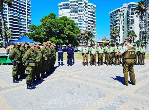 Eficaz operativo y acciones de seguridad contra el comercio ambulante ilegal en borde costero de Viña del Mar