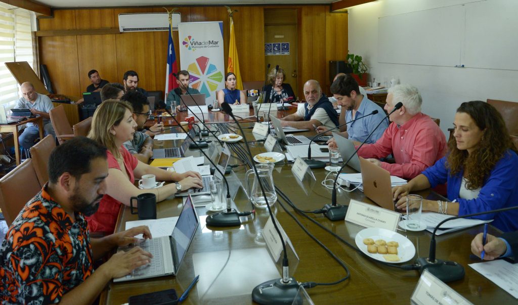 Imagen principal: Por gran mayoría del Concejo Municipal se aprobó presupuesto 2023 de la comuna de Viña del Mar