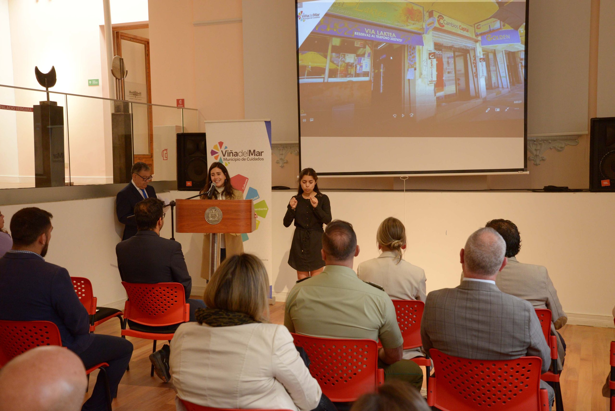 LUMINARIAS ARLEGUI 3