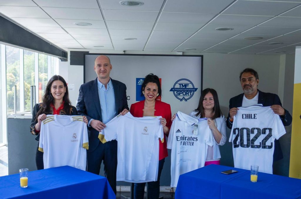 Imagen principal: Viña del Mar recibe a clínica de fútbol del Real Madrid para niñas y niños en riesgo social