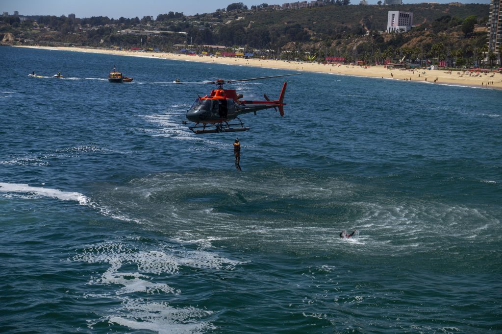 Imagen principal: En Viña del Mar, Armada y Municipio dan inicio a temporada de playas con simulacro de rescate